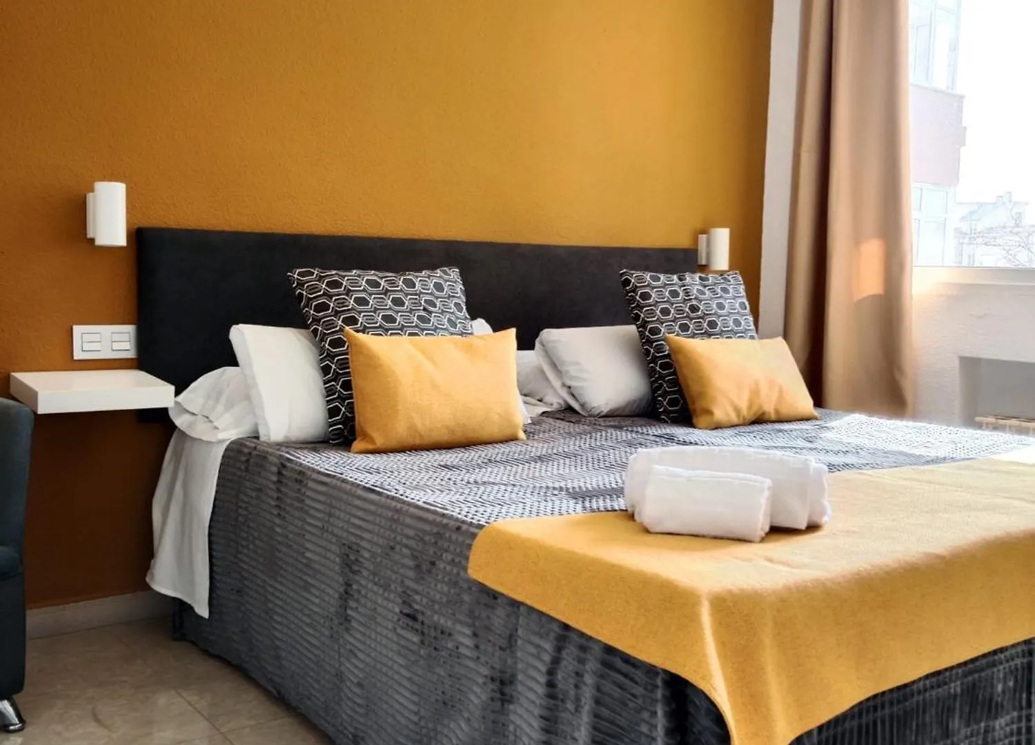 Apartamentos El Velero Torremolinos
