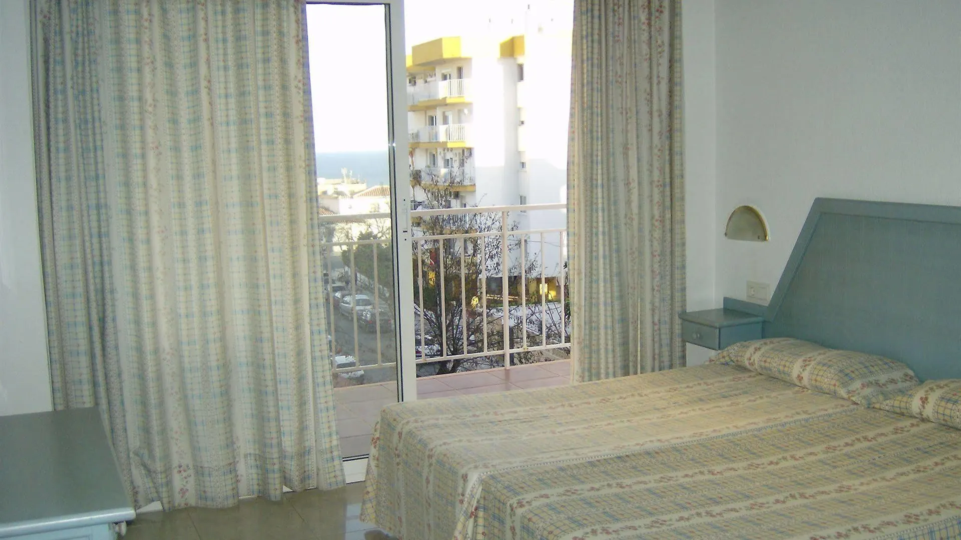Apartamentos El Velero Torremolinos 0*,